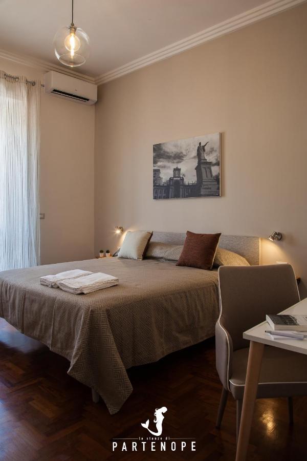 Le Stanze Di Partenope Napoli Bagian luar foto