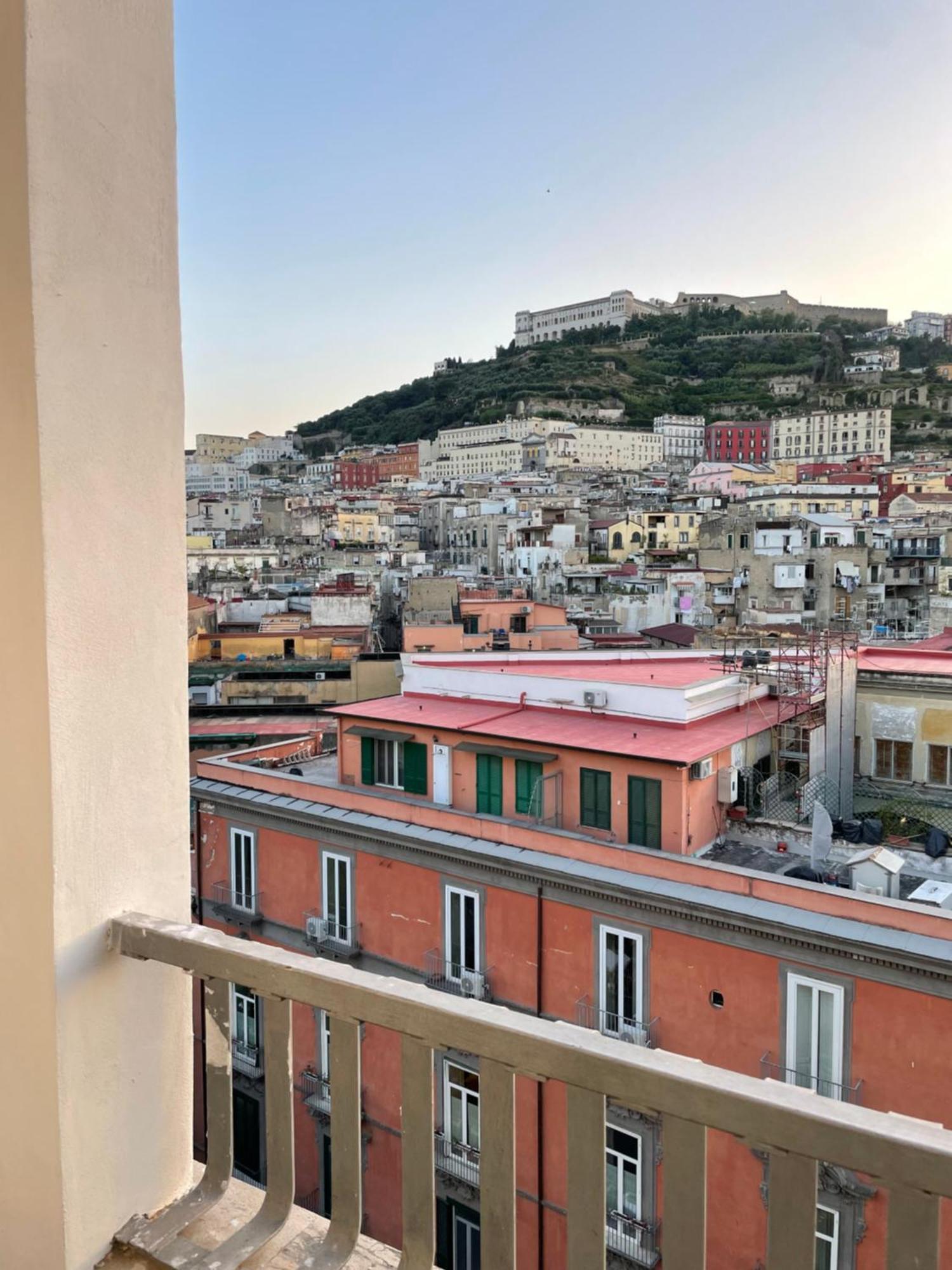 Le Stanze Di Partenope Napoli Bagian luar foto